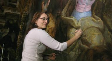 Chantier de restauration de la Galerie des Glaces, Château de Versailles, Martine Lemot à la retouche, 2004
